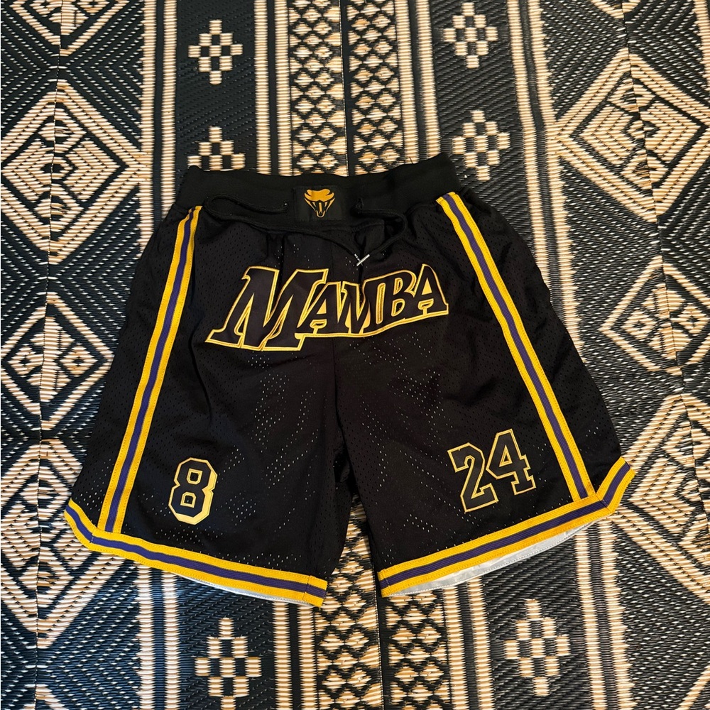 NBA Los Angeles Lakers mamba Kobe Bryant 8/24 shorts super nice size L